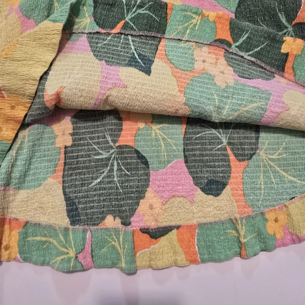 Kate Spade New York Cucumber Floral Swing Dress V-neck Short sleeves Size 4